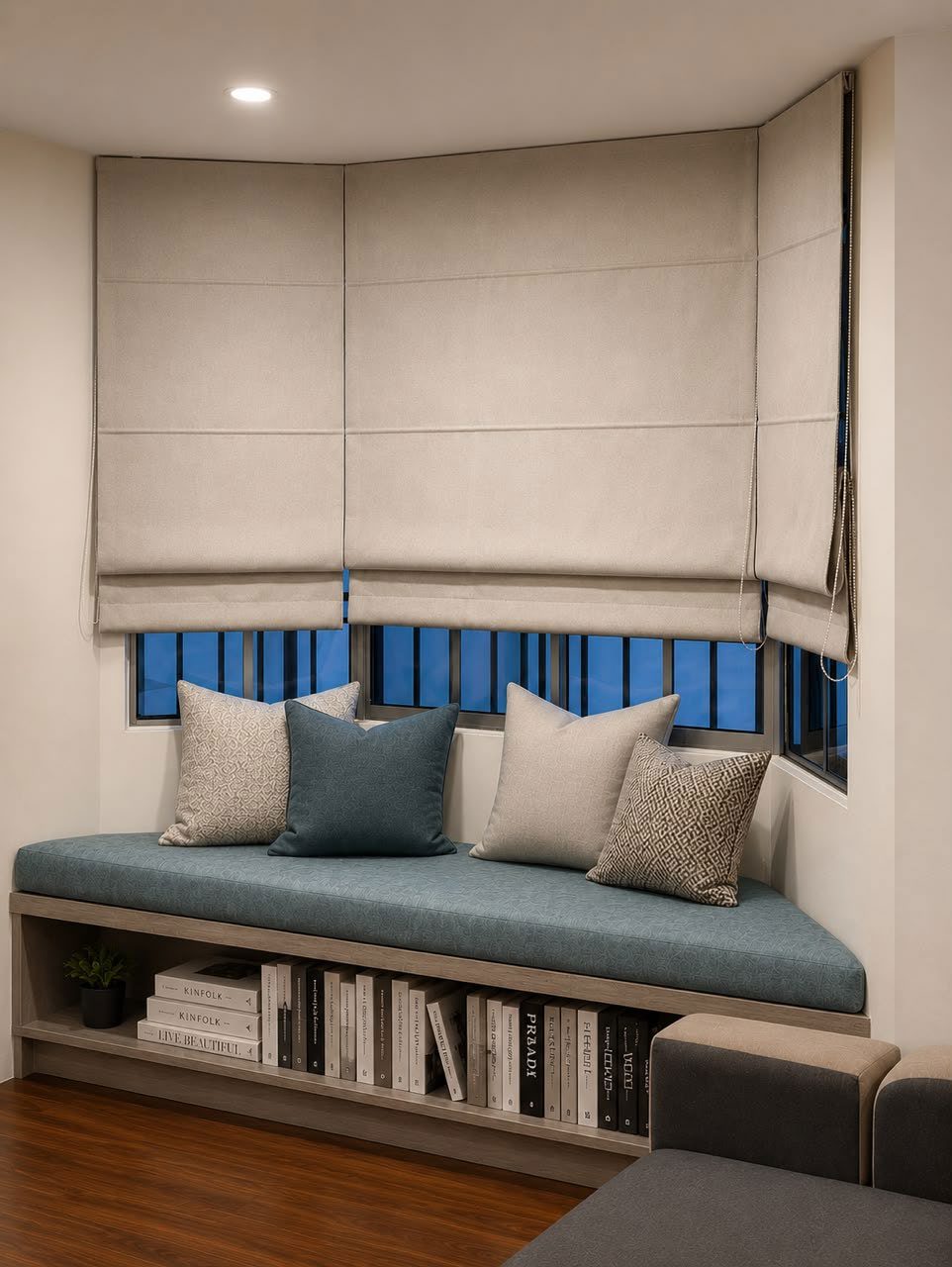 Window seat with built-in bookshelf