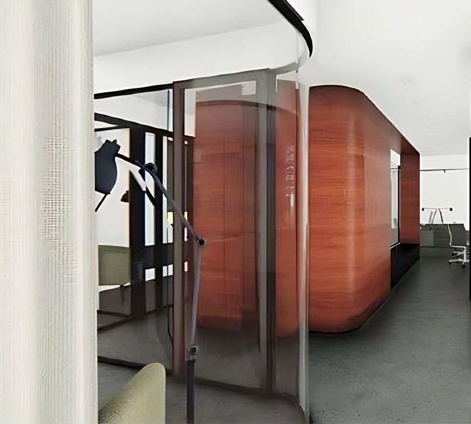 Curved glass meeting room