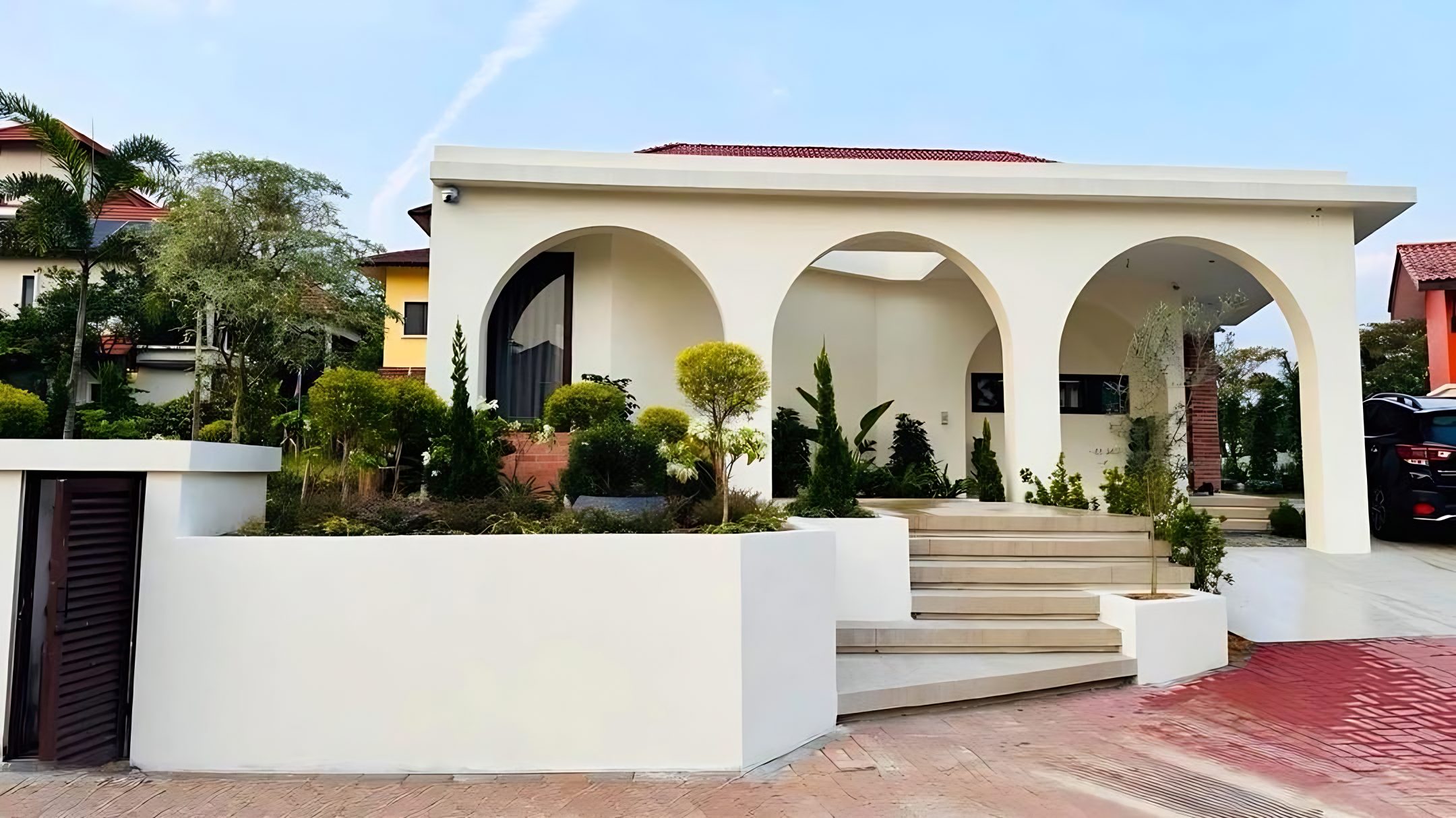 Presint 10 bungalow front with arched verandah
